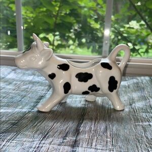 Pier 1 Whimsical Porcelain Black & White Cow Creamer